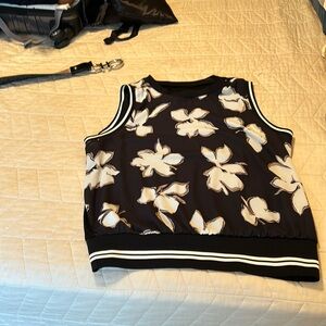 Dress top black with floral print sleeveless top - rayon